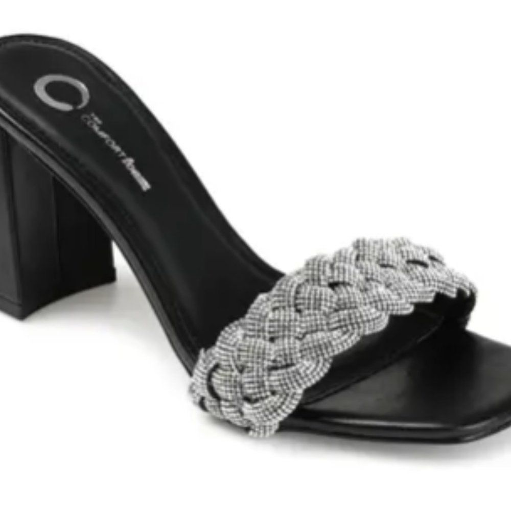 Journee Collection Women's Tru Comfort Foam™ Sashaa Pump in Black.